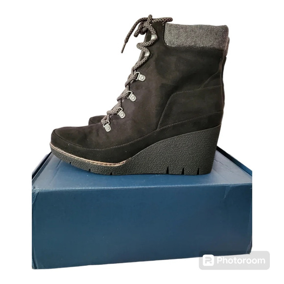 Dr Scholls Microfiber LADA black wedge boot - Picture 5 of 6